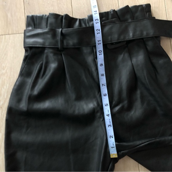H&M Faux Leather High Waisted Paper Bag Pants with Belt in Black Size 4 - Picture 10 of 11